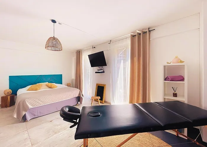  Suite And Spa 21