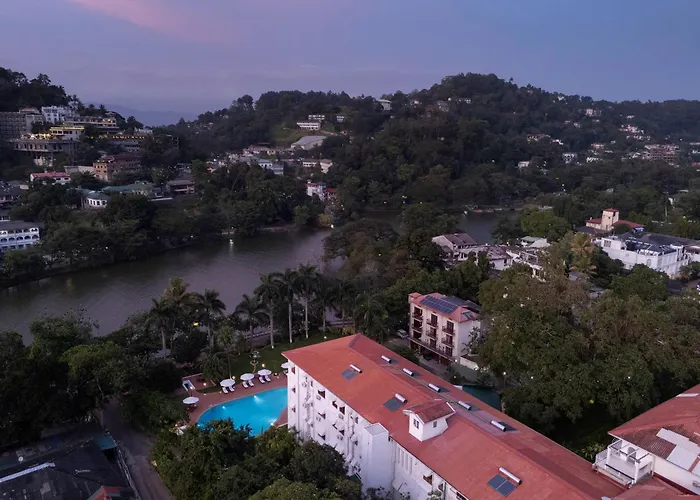 Suisse Kandy - Since 1890