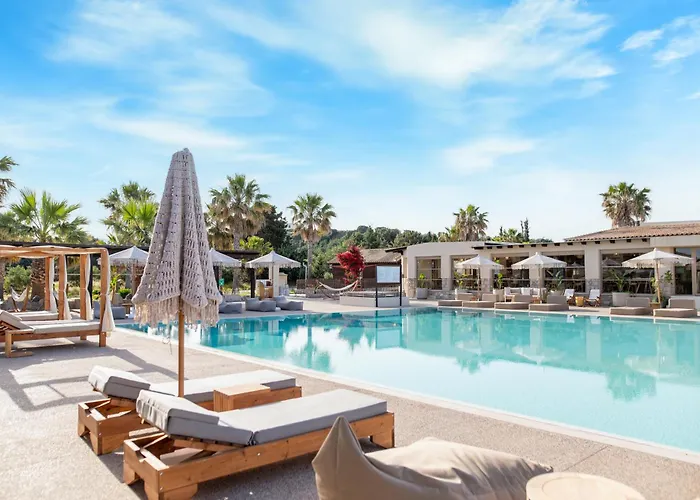 Hotel Jacuzzi: Achilleas Beach Hotel Adults Only