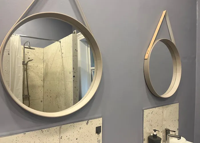 Hostel: Botanic Avenue Hostel Less Than A Mile From The City Centre