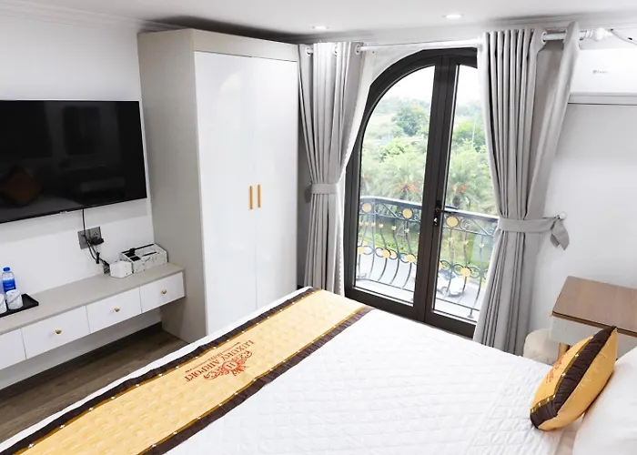 Luxury Airport Noi Bai Hotel