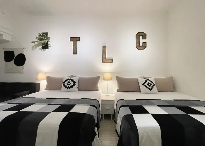 Family Hotel: Urban Abode Apartment 1