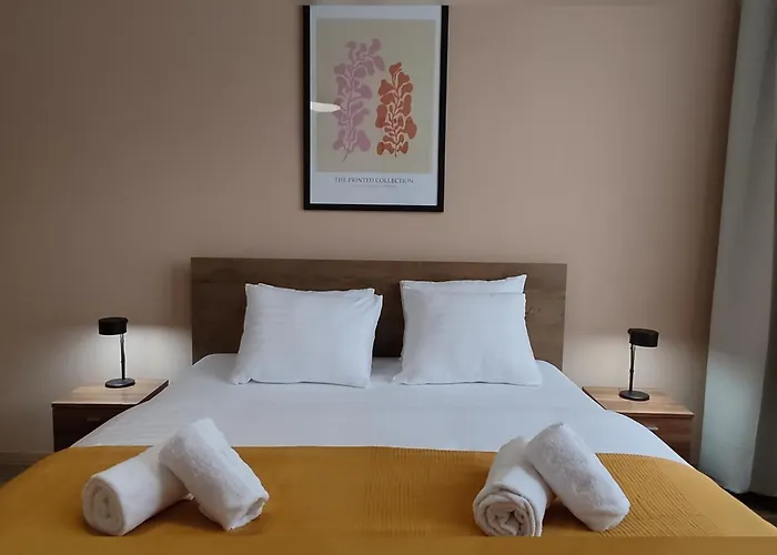 Hotel cerca del colegio: Corvin Center Suites