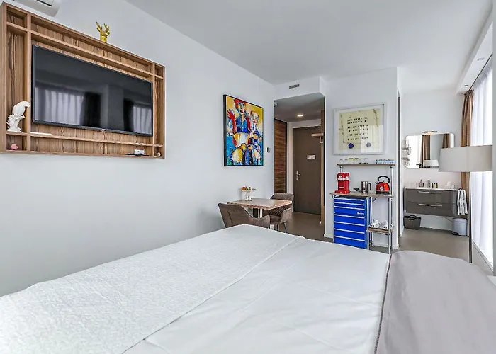 Black Jack Suites