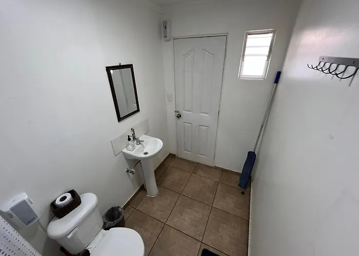 Hab Simple cerca del Aeropuerto con Baño Compartido