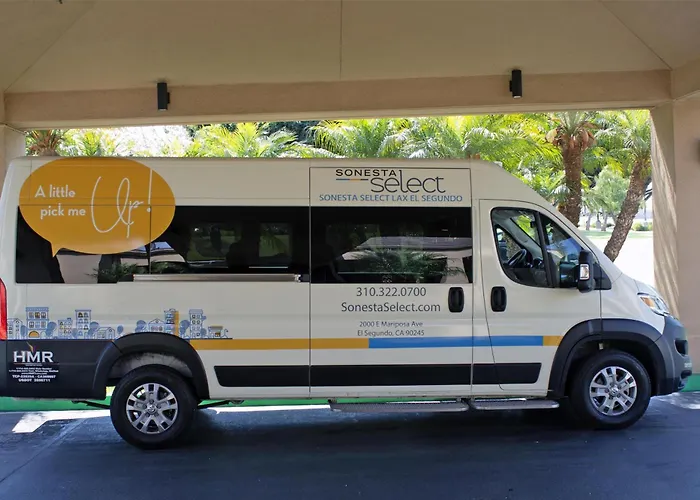 Pet Friendly hotel: Sonesta Select Los Angeles Lax El Segundo
