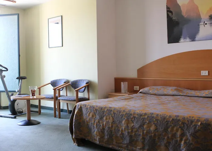 Ascot Lodging