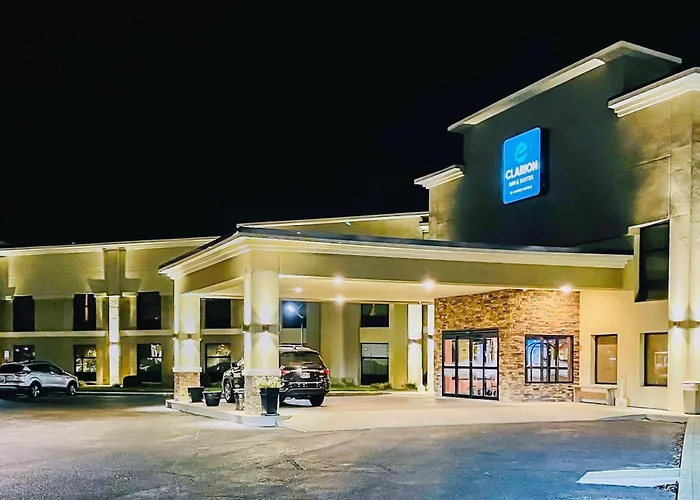 Clarion Inn & Suites Evansville Eastland Area
