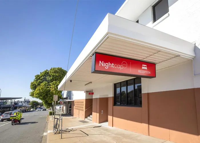 3 star hotel: Nightcap At Prince Of Wales Hotel