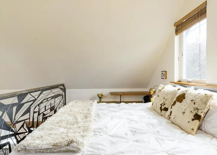 Lemon Door Micro-Loft