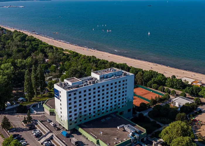 Cheap hotel: Novotel Gdansk Marina