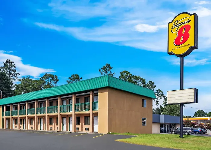 Super 8 By Wyndham Columbia/Ft. Jackson Sc