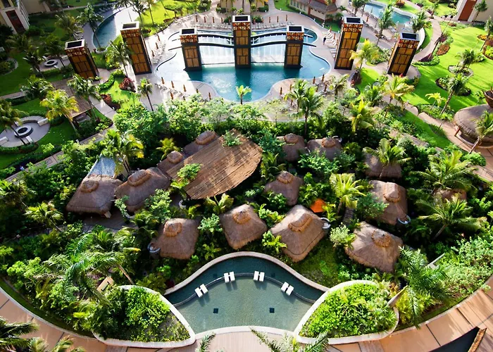 Hotel with pool: Villa Del Palmar Cancun Luxury Beach Resort & Spa