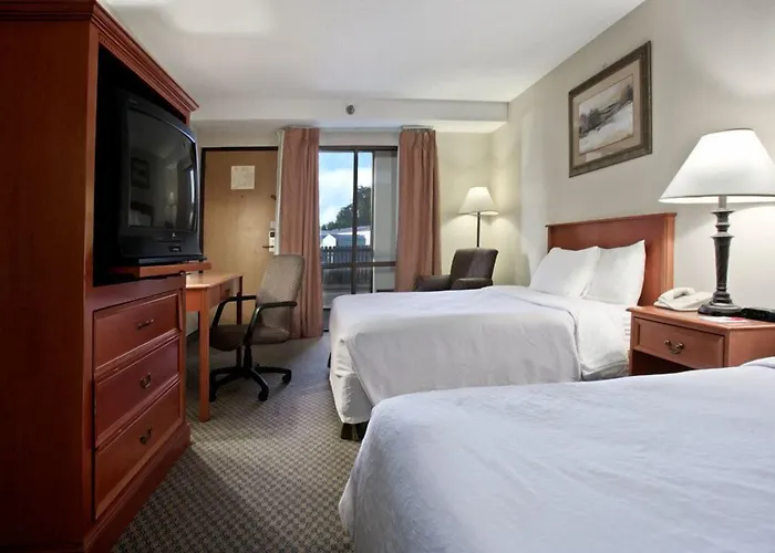 Salina Ambassador Hotel & Conference Center