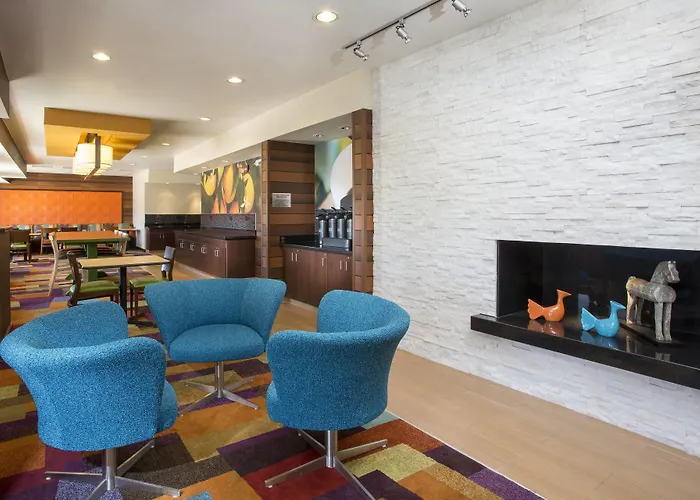 Hotel with view: Fairfield By Marriott Inn & Suites Cheyenne