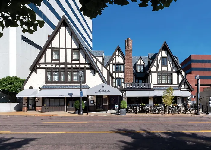 Seven Gables Inn, St Louis West, A Tribute Portfolio Hotel