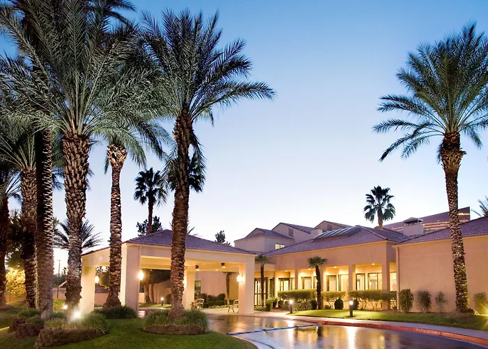 3 star hotel: Courtyard By Marriott Las Vegas Convention Center