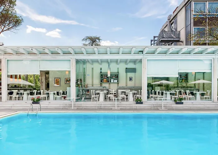 Hotel con piscina: Italiana Hotels Florence