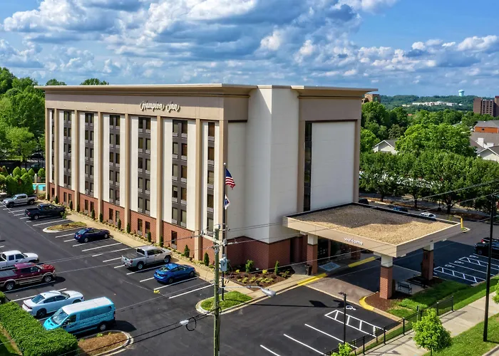 Cheap hotel: Hampton Inn Charlotte University Place