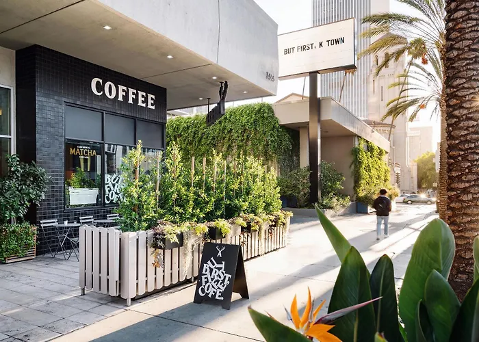 Hotels With Four Stars Line La