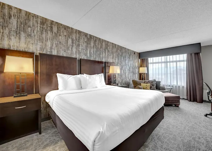 Ping Pong hotel: The Academy Hotel Colorado Springs