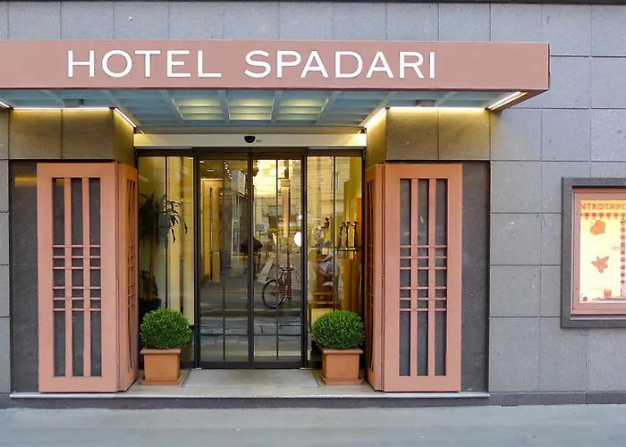 Luxury hotel only: Hotel Spadari Al Duomo