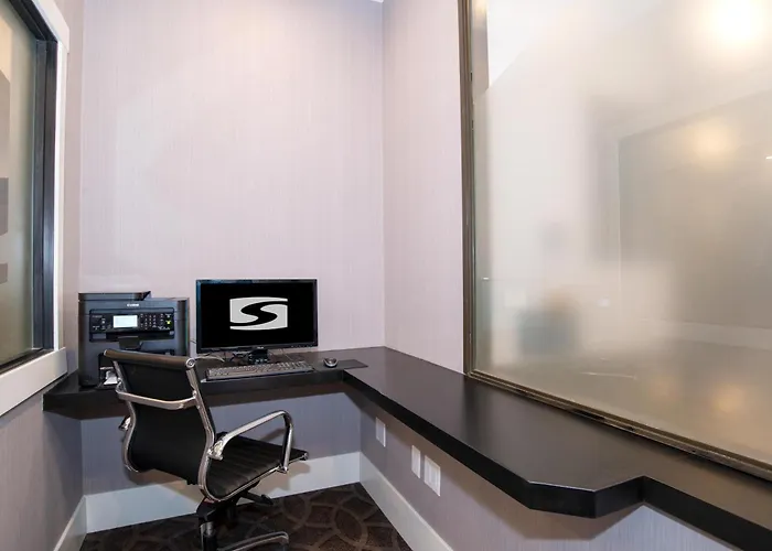 Sandman Signature Calgary Downtown Hotel