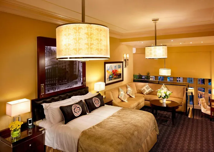 The Algonquin Hotel Times Square, Autograph Collection