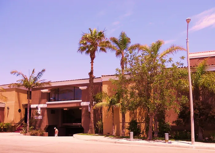 Pacific, Manhattan Beach