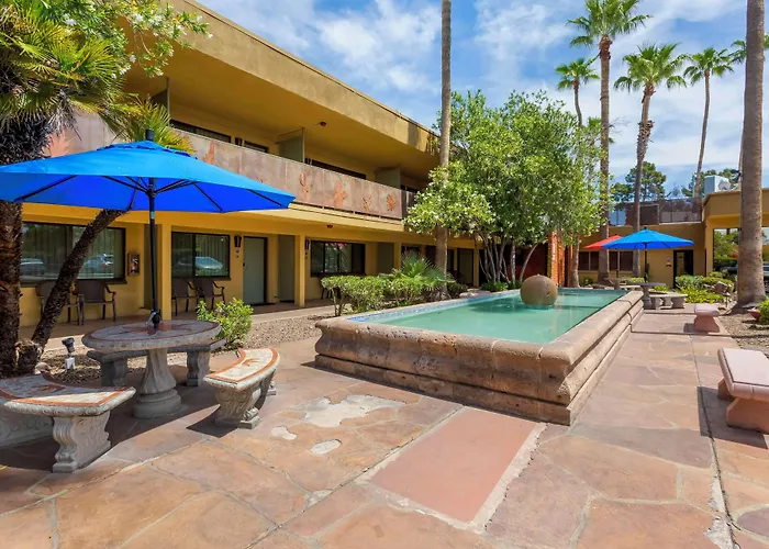 Royal Sun & Suites