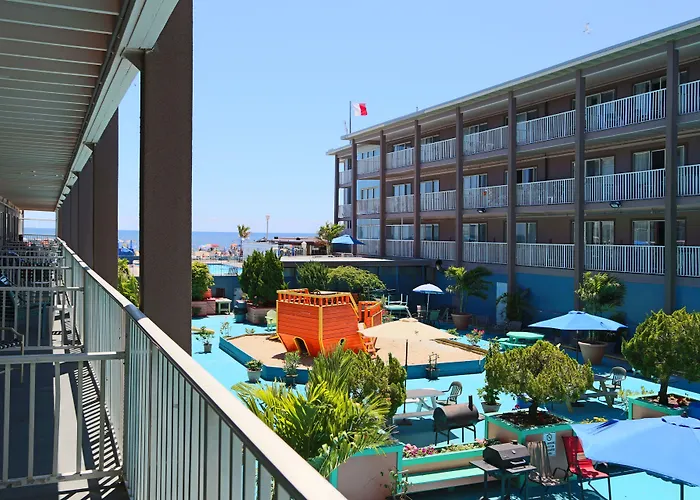 Cheap hotel: Flagship Oceanfront