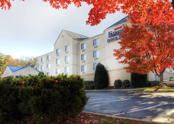 Fairfield Inn & Suites Raleigh Crabtree Valley