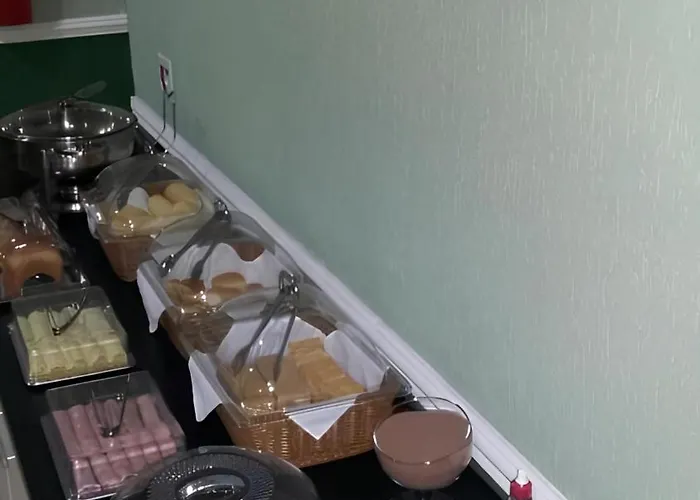 Hotel Tenda Brigadeiro - 5 Minutos a Pé do Metrô e Praça da Sé, 8 Minutos da Rua 25 de Março e Liberdade - Estacionamento Opcional