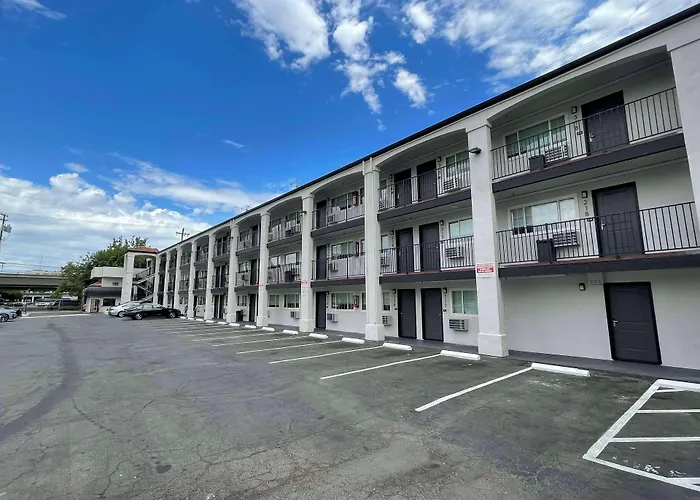 The Midtowner Hotel, Surestay Collection By Best Western