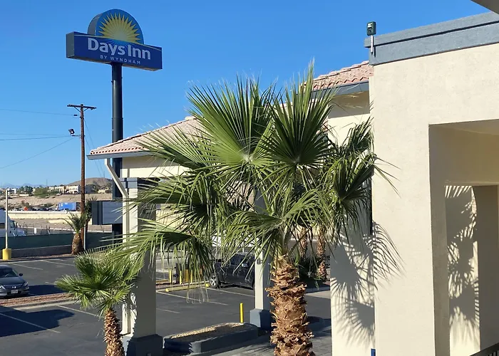 Days Inn By Wyndham West