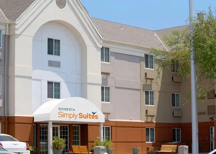 Luxury hotel only: Sonesta Simply Suites Phoenix Glendale