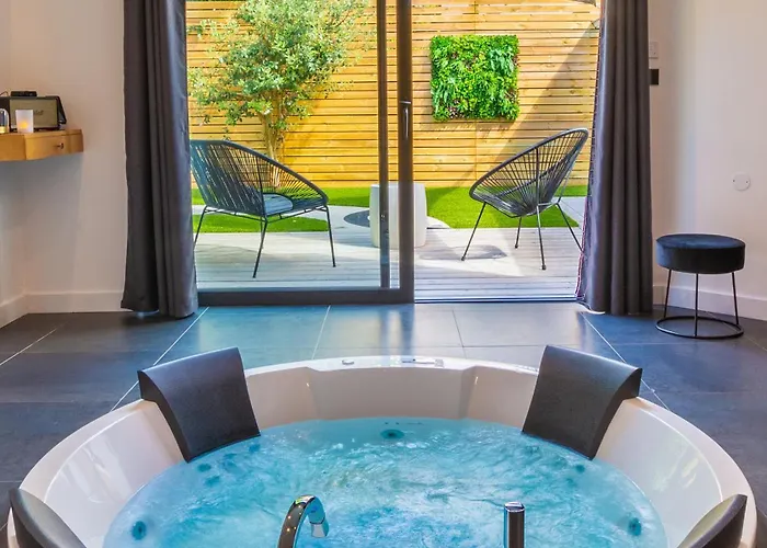 Le Secret - Nuit Romantique Avec Jacuzzi Privatif - Champagne Offert - Climatisation