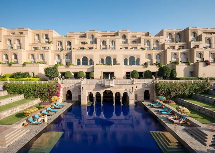 Hotel with view: The Oberoi Amarvilas Agra