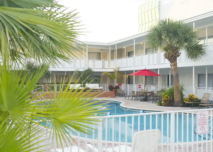 Collins Hotel