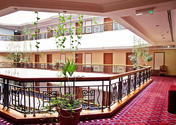 5 star hotels Regent Palace