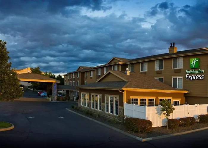 Hotel with Tennis: Holiday Inn Express Walla Walla By Ihg