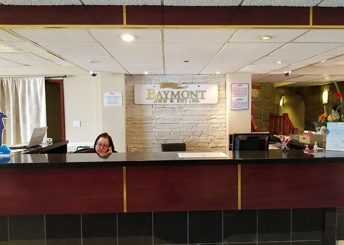 Resorts Guide Baymont By Wyndham Montreal Airport