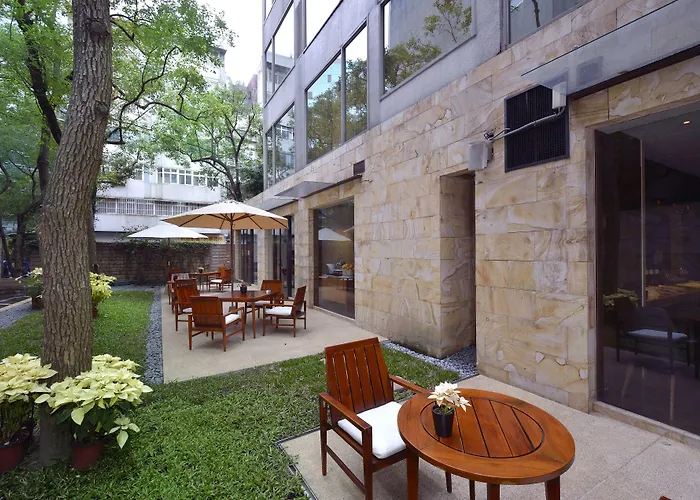 Les Suites Taipei Ching Cheng