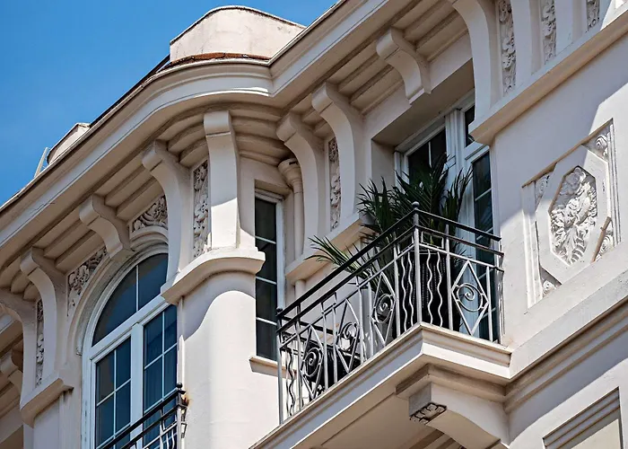 Le Riviera Collection, Signature Collection By Best Western