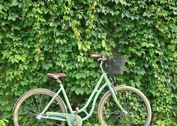 The Elliott House Inn