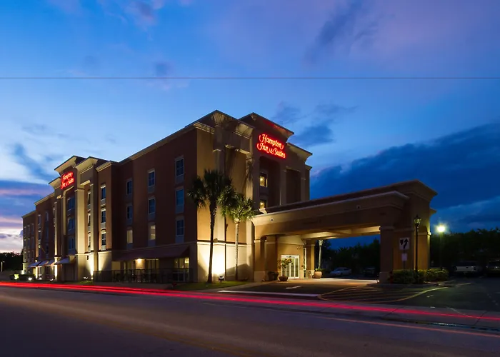 Hampton Inn & Suites Cape Coral / Fort Myers