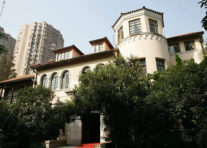 Hotels With Four Stars Anting Villa