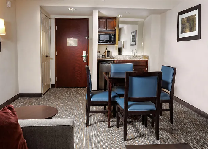 3 star hotels Wingate By Wyndham Savannah Pooler