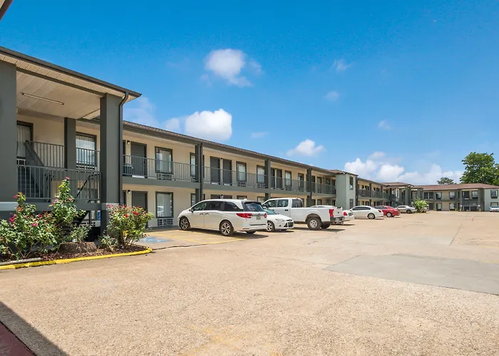 Togo villas Econo Lake Charles University Area
