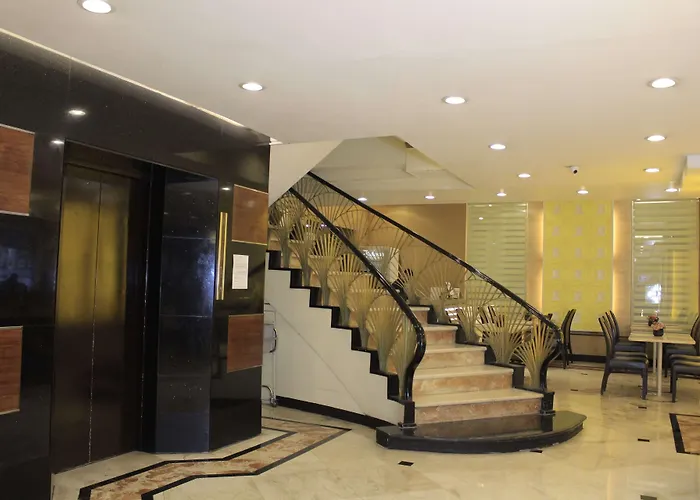 Palm Hotel Manila
